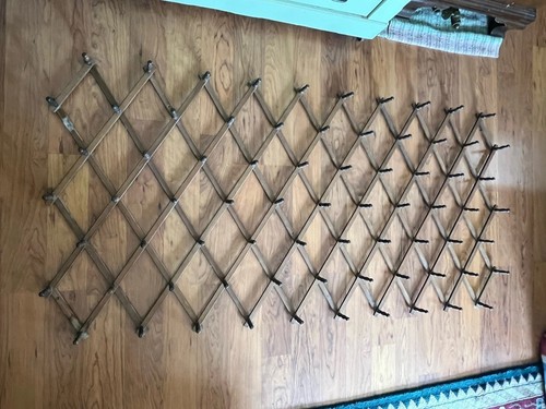 Expanding accordion peg - accordion, 73