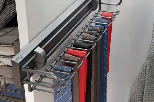 Pull out belt and - pull,