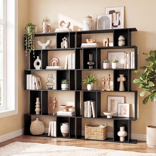 Shaped decorative display - s-shaped,